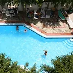 Iro Hotell