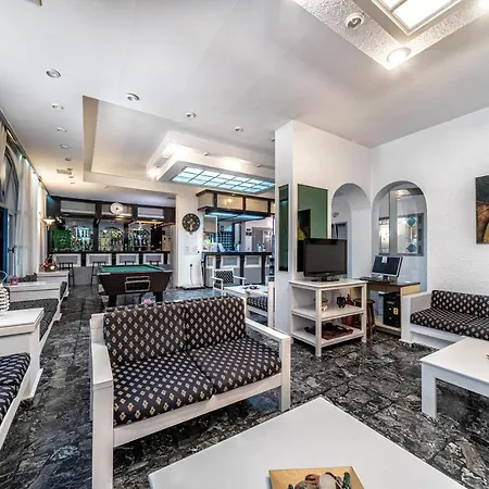 Iro Hotel Hersonissos (Crete)