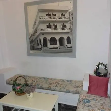 Iro Hotel
