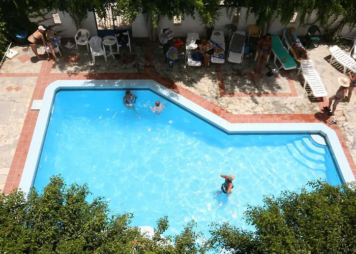 Iro 2* Hersonissos (Crete)